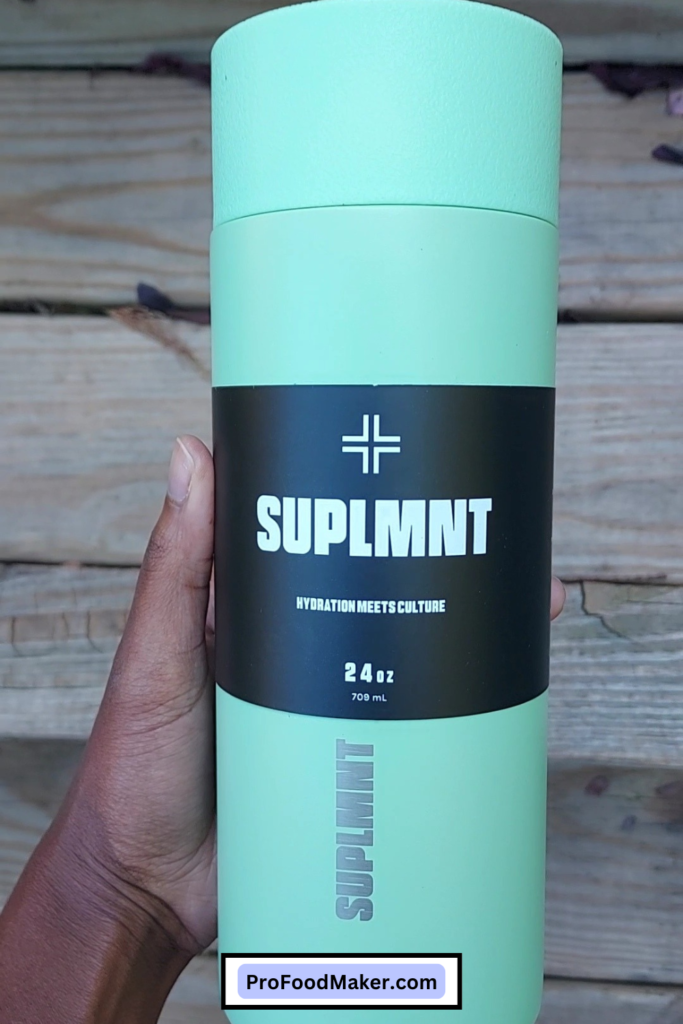 suplmnt 24 oz bottle in the color mint