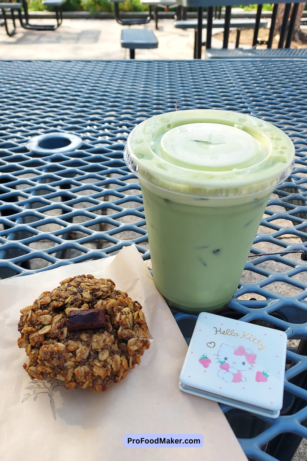 lucky tree moore square drink with oatmeal cream cookie
