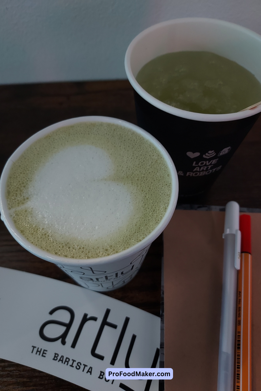 Artly Coffee drink with latte art