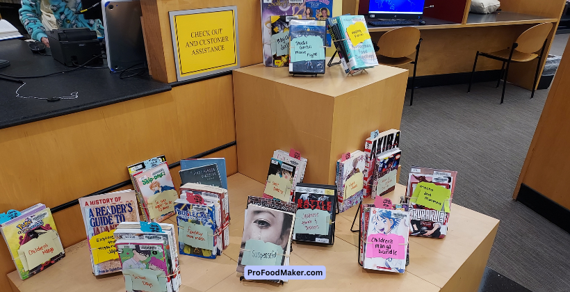 anime and manga display at gpl anime con