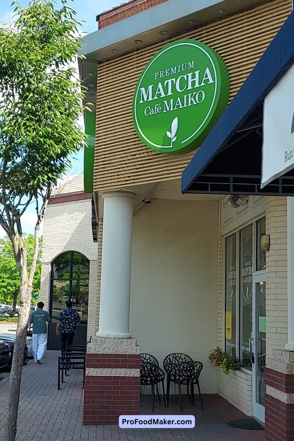 premium cafe matcha maiko